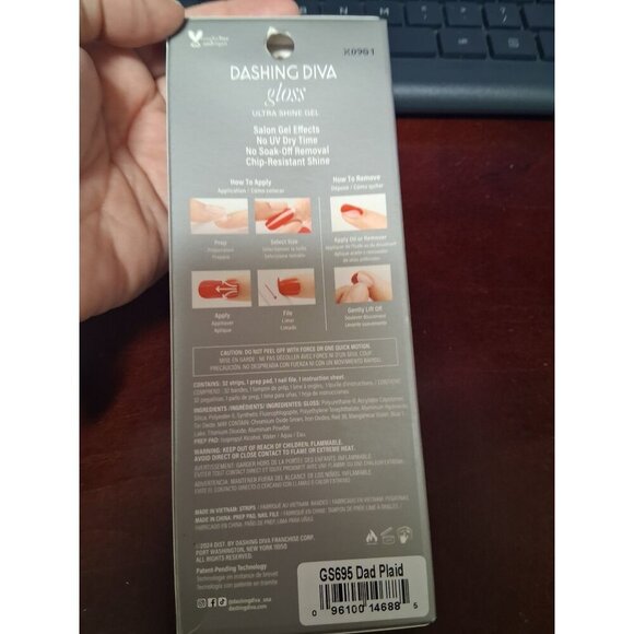 NEW Dashing Diva Gloss Ultra Shine Gel Christmas Nail Decals Dad Plaid - Picture 3 of 3